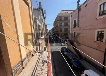 Edificio all\'aperto - Trilocale Via XVI Traversa
 
46, Belpasso - foto 5