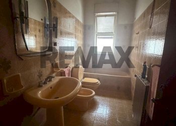 Bagno - Trilocale Via XVI Traversa
 
46, Belpasso - foto 12