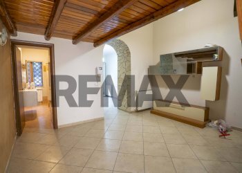 Stanza vuota - Casa semi indipendente Via Girolamo Gravina
129, Catania - foto 9