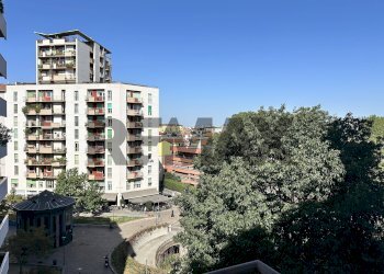 Edificio all\'aperto - Bilocale via balestrieri
 
8, Milano - foto 1