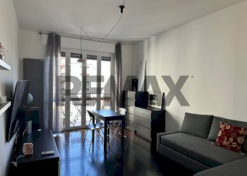 Sala da pranzo - Bilocale via balestrieri
 
8, Milano - foto 7