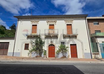 Casa all\'aperto - Casa indipendente Sangrina
 
127, Ateleta - foto 2