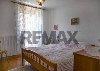 Camera / camera da letto - Casa indipendente Sangrina
 
127, Ateleta - foto 35