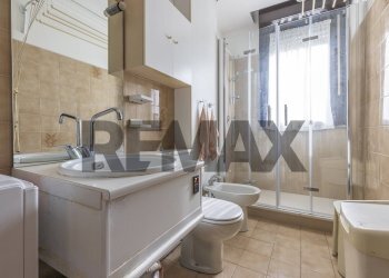 Bagno - Trilocale Piazza Frera
 
1, Tradate - foto 17