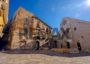 Edificio all\'aperto - Three-room apartment piazza Cattedrale
 
34, Bitonto - photo 1