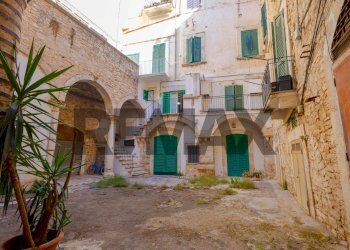 Edificio all\'aperto - Three-room apartment piazza Cattedrale
 
34, Bitonto - photo 2
