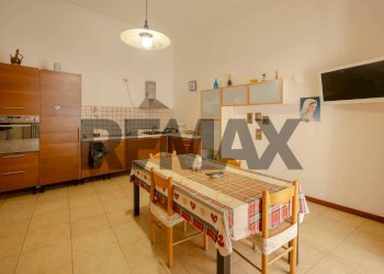 Sala da pranzo - Three-room apartment piazza Cattedrale
 
34, Bitonto - photo 4