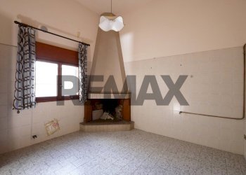 Stanza vuota - Casa semi indipendente Via Angelo Lanzillotti
 
15 A/B, San Vito dei Normanni - foto 13