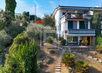 Foto 4 - Casa semi indipendente via A.Volta
 
5, Padenghe sul Garda - foto 4