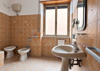 Foto 18 - Apartment via Giuseppe Mazzini
 
21, Oliena - photo 18
