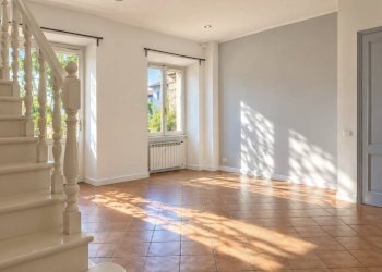 Salone - Two-room apartment via del Boschetto, 8, Roma (neighborhood Centro Storico) - photo 4