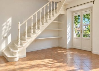 Salone - Two-room apartment via del Boschetto, 8, Roma (neighborhood Centro Storico) - photo 7