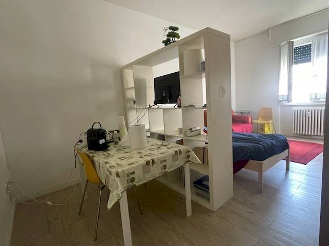 Salone - One-room apartment via Lorenteggio, 157, Milano (neighborhood Giambellino) - photo 2