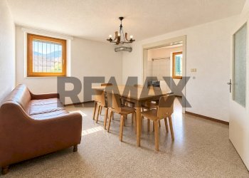 Sala da pranzo - Appartamento Via San Giovanni
 
5, Pellizzano - foto 1