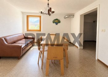 Sala da pranzo - Appartamento Via San Giovanni
 
5, Pellizzano - foto 2