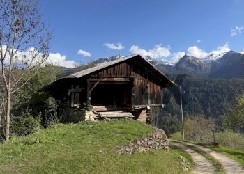 Casa all\'aperto - Casa indipendente Località Guil
 
1, Pellizzano - foto 1