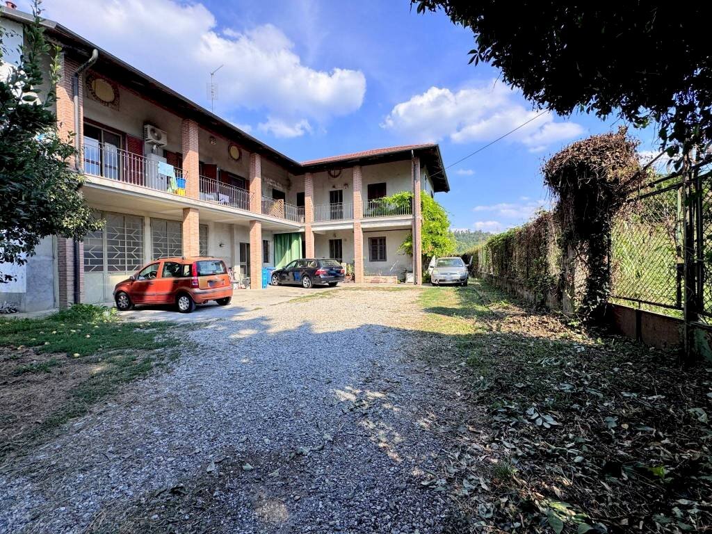 Cortile interno - Independent house strada Vallere, 18, Moncalieri - photo 2