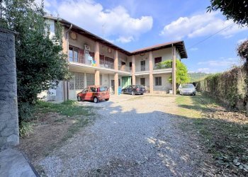 Cortile interno - Independent house strada Vallere, 18, Moncalieri - photo 1