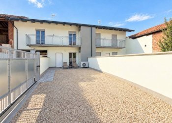 Cortile interno - Villa via Michele Baretta, 3, Virle Piemonte - foto 4