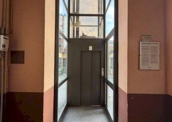 Interno palazzo - Two-room apartment via Passo Buole, Torino (neighborhood Lingotto) - photo 24