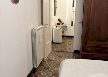Camera da letto - Trilocale piazza della Cernaia, 2, Genova (zona Centro Storico) - foto 10