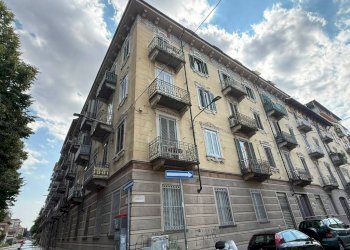 Facciata - Attico via Urbino, 6, Torino (zona Aurora) - foto 1