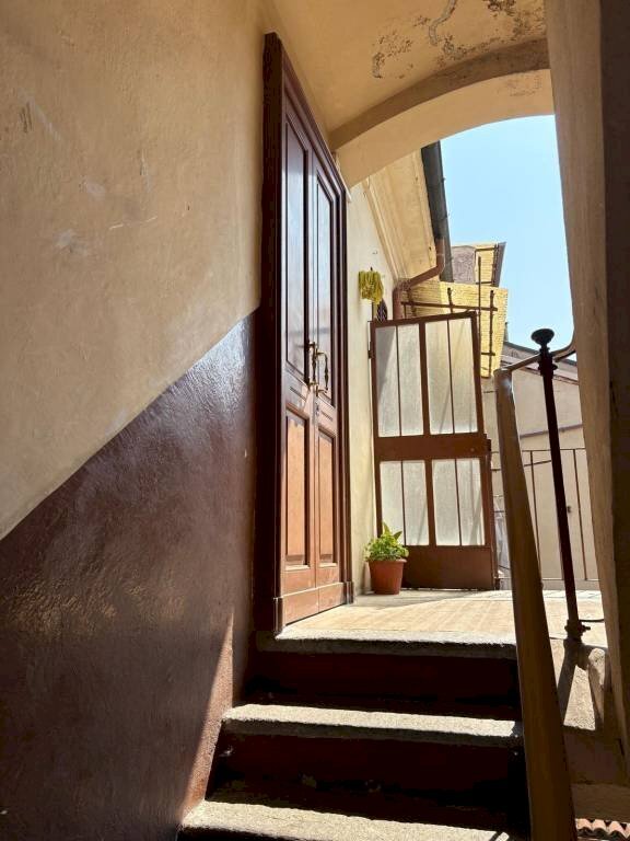 Interno palazzo - Trilocale via Niccolò Machiavelli, 8, Alessandria - foto 1