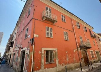 Facciata - Trilocale via Niccolò Machiavelli, 8, Alessandria - foto 2