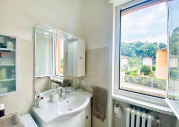 bagno - Appartamento via Belmonte, 34, Varese - foto 11