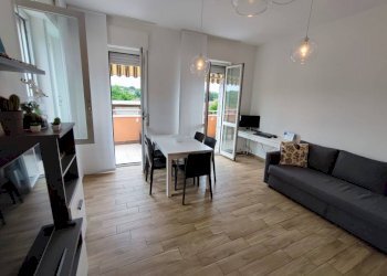 soggiorno - Two-room apartment via Belmonte, 34, Varese - photo 21