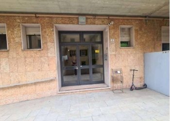 Facciata - Bilocale all'asta viale Virginia Centurione Bracelli, 1, Genova (zona Marassi) - foto 3