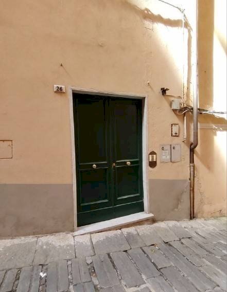 Facciata - Quadrilocale all'asta via Assarotti, 26, Genova (zona Castelletto) - foto 3