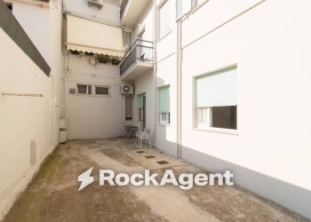 Cortile interno - Appartamento via Giovanni Pascoli, 58, Cattolica - foto 17