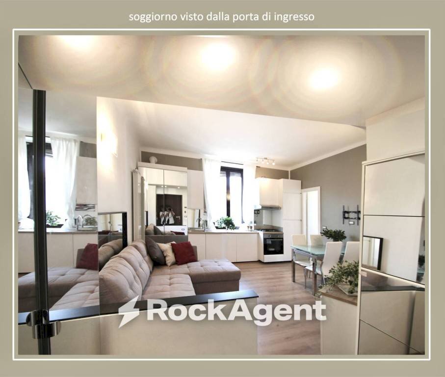 Salone - Bilocale via Riva di Trento, 1, Milano - foto 2