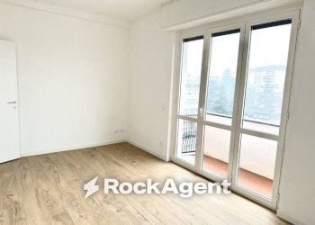 Camera da letto - Bilocale via Cristoforo Gluck, 59, Milano - foto 11