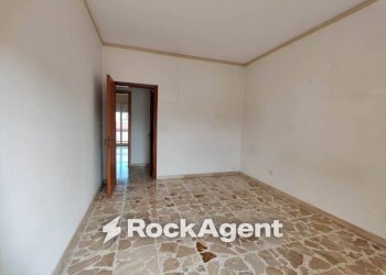Camera da letto - Four-room apartment via Mascalucia, 5, Siracusa - photo 10