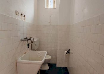 Bagno - Four-room apartment via Mascalucia, 5, Siracusa - photo 18