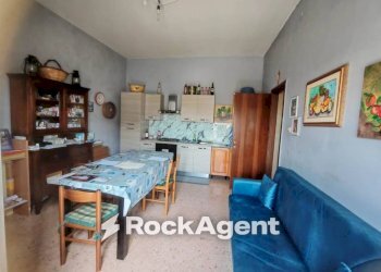 Cucina - Appartamento via Tommaso Edison, 37, Priolo Gargallo - foto 2