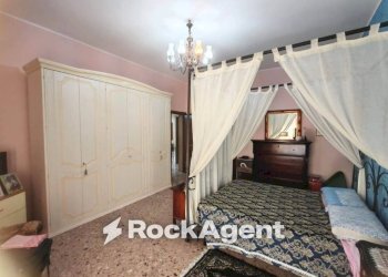 Camera da letto - Appartamento via Tommaso Edison, 37, Priolo Gargallo - foto 4