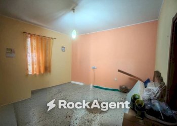Camera da letto - Appartamento via Tommaso Edison, 37, Priolo Gargallo - foto 10