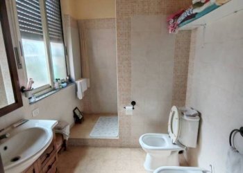 Bagno - Appartamento via Tommaso Edison, 37, Priolo Gargallo - foto 13