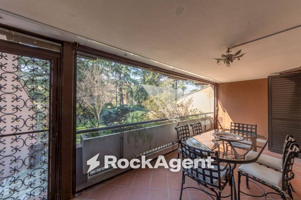 Terrazzo - Villa a Schiera via dei Longobardi, 31, frazione Milano 3, Basiglio - foto 1