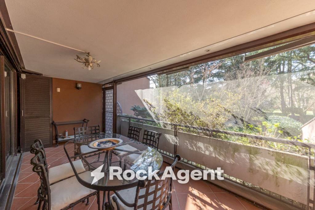Terrazzo - Villa a Schiera via dei Longobardi, 31, frazione Milano 3, Basiglio - foto 3