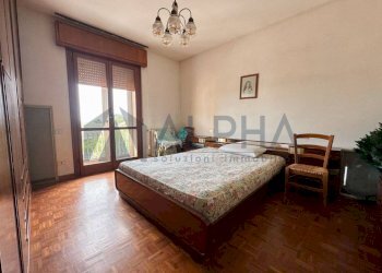 Camera da letto - Trilocale via del Fabbro, Ravenna (zona San Pietro in Vincoli) - foto 4