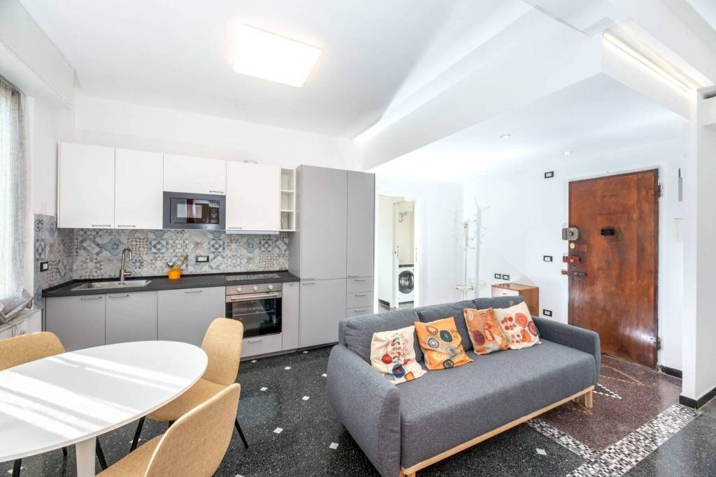 Soggiorno - Two-room apartment via Sparta, 34, Genova (neighborhood Sestri Ponente) - photo 1
