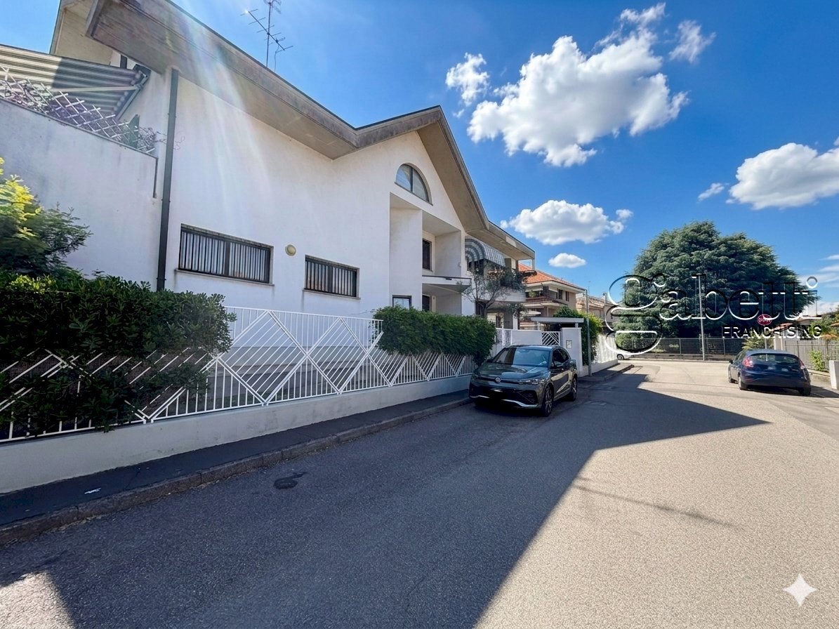 ESTERNO - Villa Parabiago - foto 1