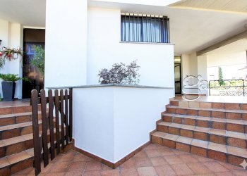 INGRESSI DIVISI CASA MAGAZZINO - Villa Parabiago - foto 5
