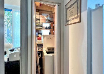DISIMPEGNO E LAVANDERIA - Appartamento Via Cariseto 17, Recco - foto 30