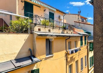 Appartamento Via Pia, Savona (zona Centro storico) - foto 11