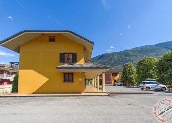 Four-room apartment LOCALITA' SAINTE HELENE, Sarre - photo 4